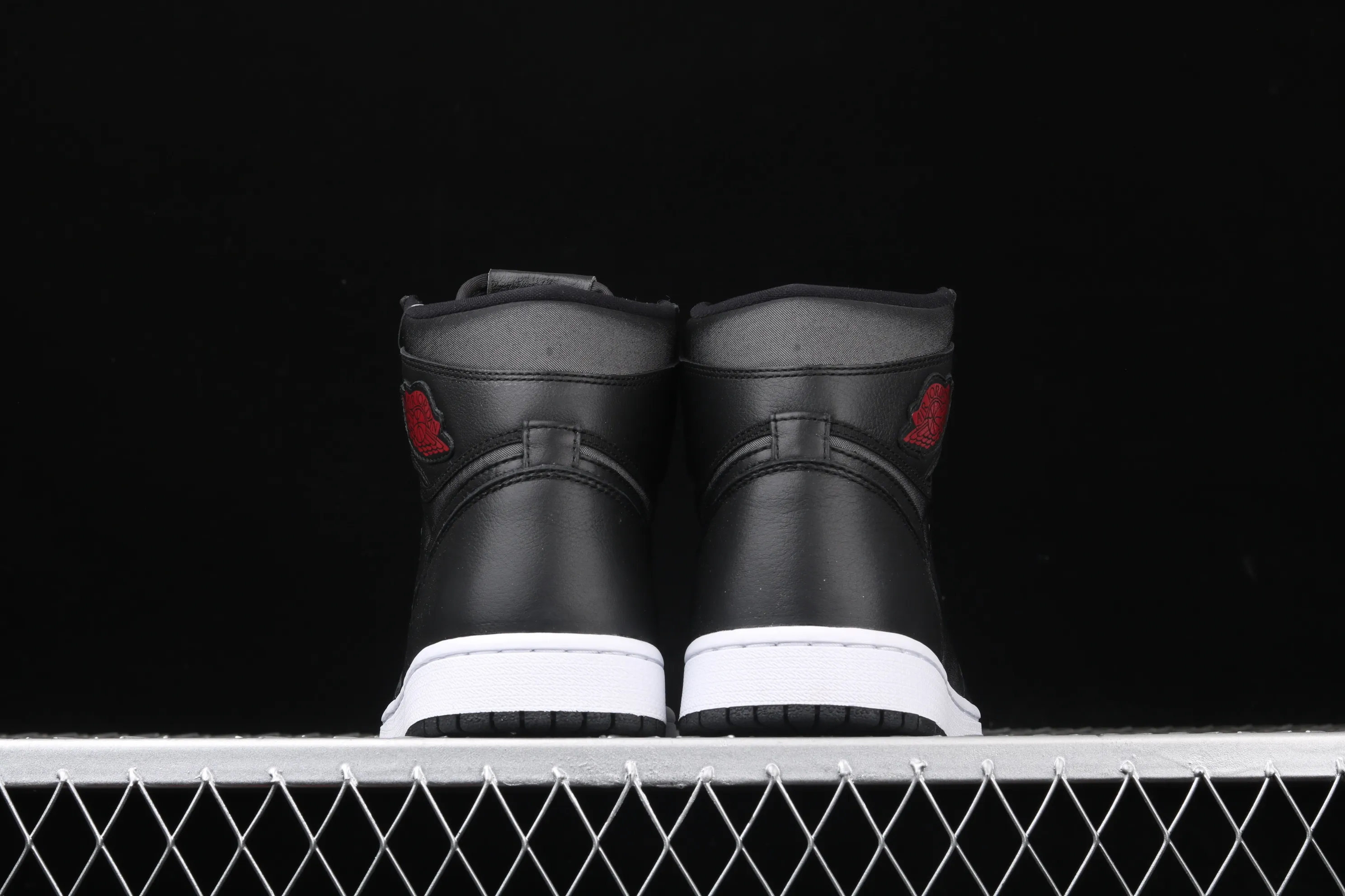All categories Air Jordan Jordan series basketball shoes Air Jordan 1 High Air Jordan 1 High OG "Black Satin" AJ1 Joe 1 black gray red silk 555088-060